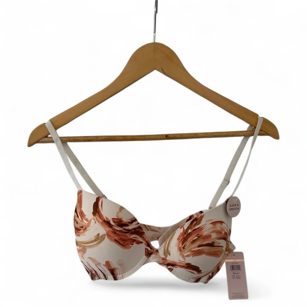 Danskin Micro Underwire Bra . Size 34B